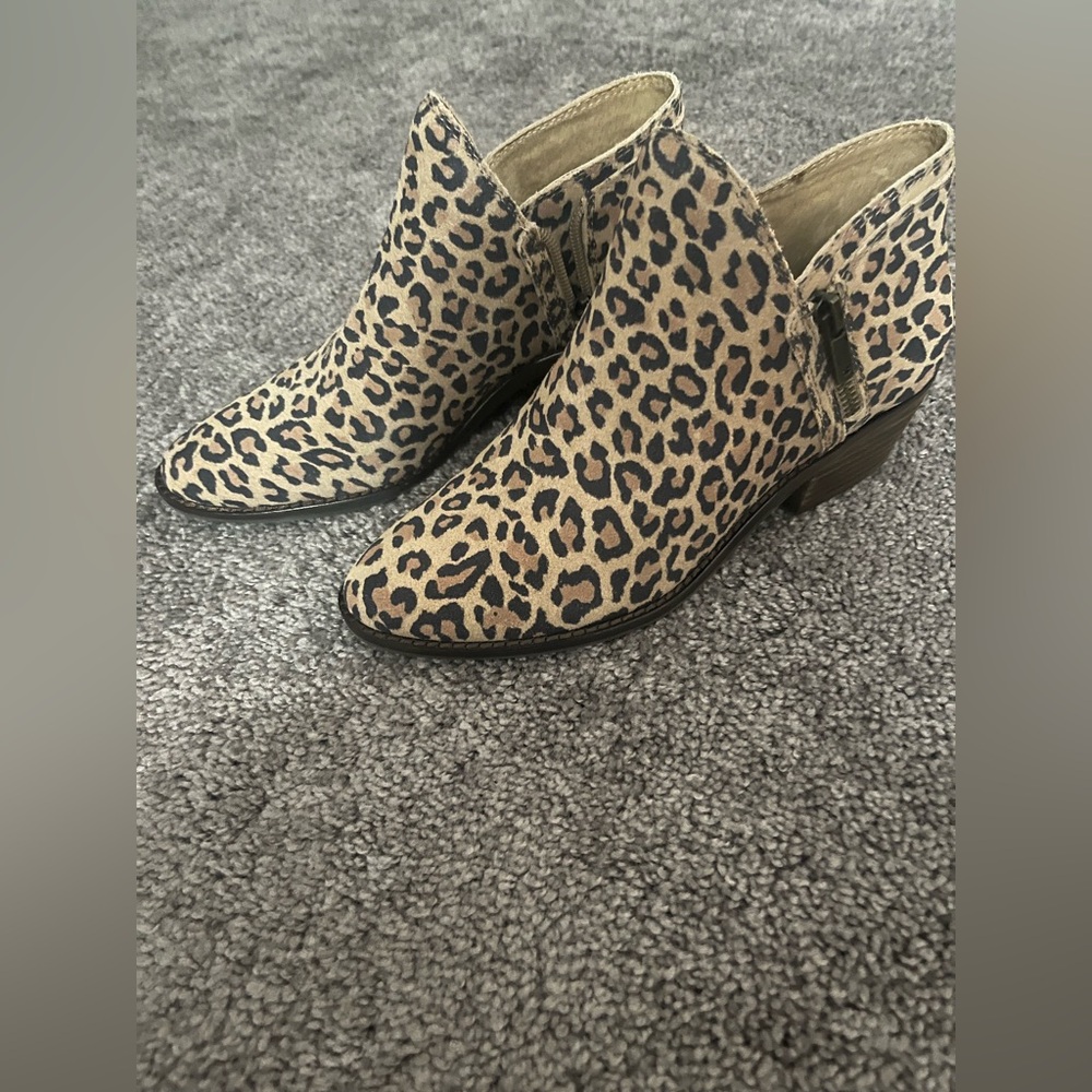 BRAND NEW: Lucky Brand Tan Leopard Ankle Booties - Picture 5 of 5
